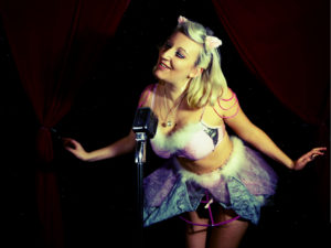 cabaret spectacle reims cie du fati compagnie troupe burlesque sexy danse effeuillage chant animation